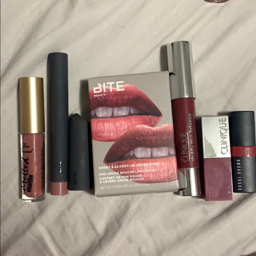 8 brand lipstick for only $20